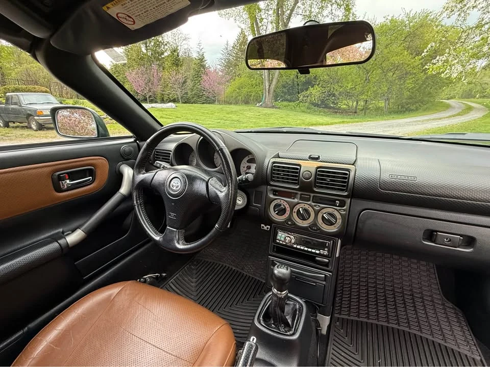 2001 Toyota MR2 Spyder/MR-S - Image 9 of 9