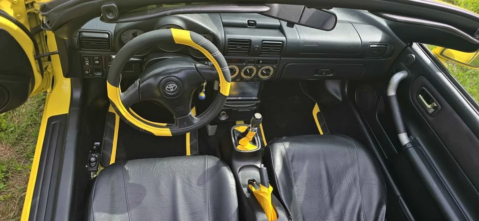 2001 Toyota MR2 Spyder/MR-S - Image 7 of 19