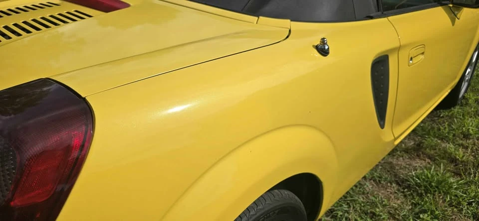 2001 Toyota MR2 Spyder/MR-S - Image 13 of 19