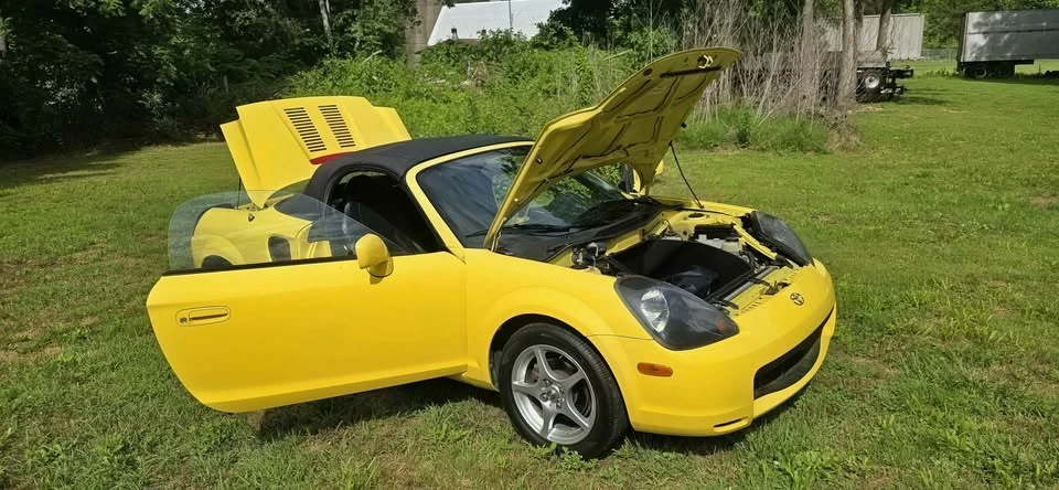 2001 Toyota MR2 Spyder/MR-S - Image 3 of 19