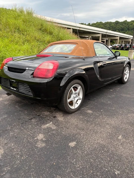 2001 Toyota MR2 Spyder/MR-S - Image 4 of 11