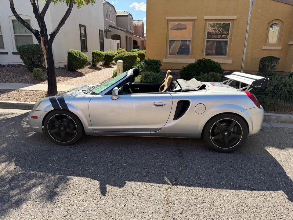 2001 Toyota MR2 Spyder/MR-S - Image 7 of 11