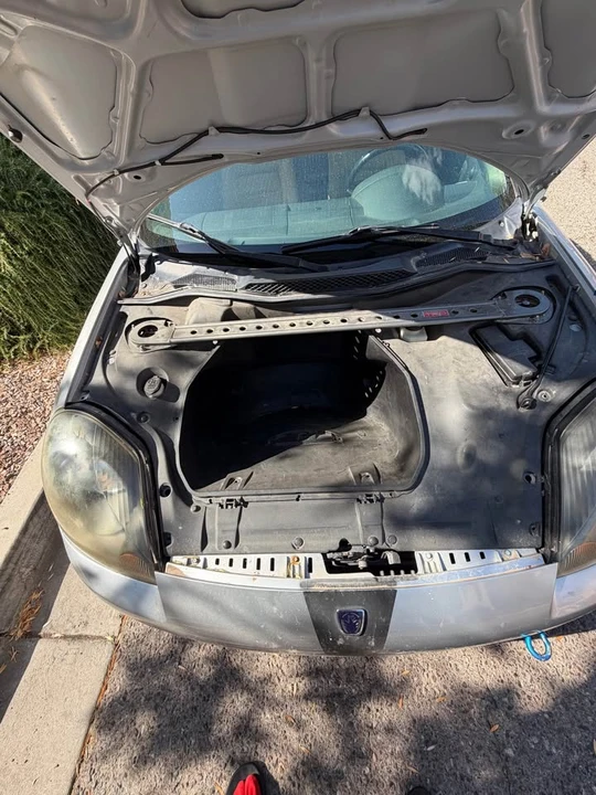 2001 Toyota MR2 Spyder/MR-S - Image 9 of 11