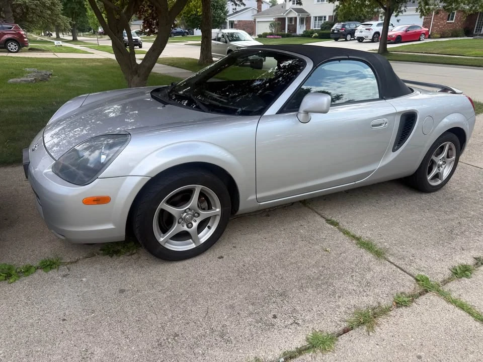 2001 Toyota MR2 Spyder/MR-S - Image 3 of 18