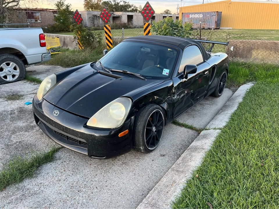 2001 Toyota MR2 Spyder/MR-S - Image 18 of 20