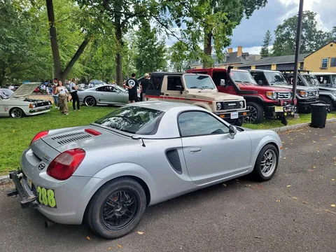 2001 Toyota MR2 Spyder Convertible 2D
