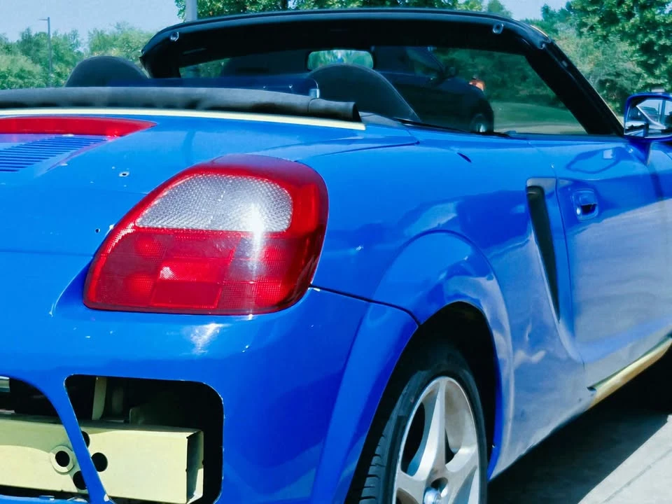 2001 Toyota MR2 Spyder/MR-S - Image 9 of 9