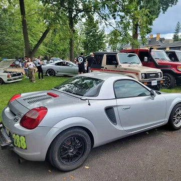 2001 Toyota MR2 Spyder Convertible 2D