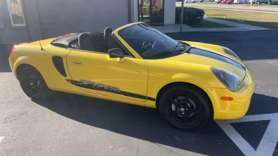 2001 Toyota MR2 Spyder/MR-S - Image 8 of 11