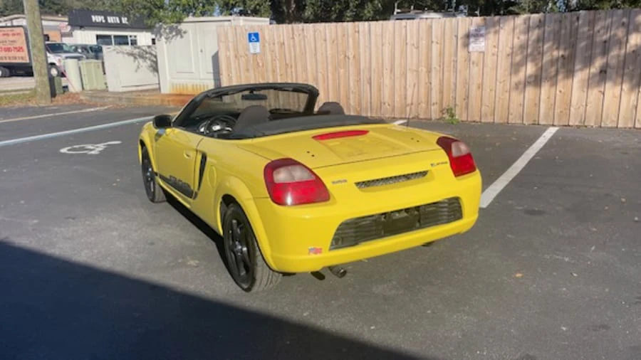 2001 Toyota MR2 Spyder/MR-S - Image 3 of 11