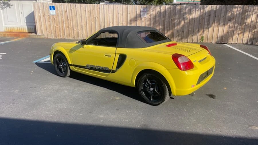 2001 Toyota MR2 Spyder/MR-S - Image 11 of 11
