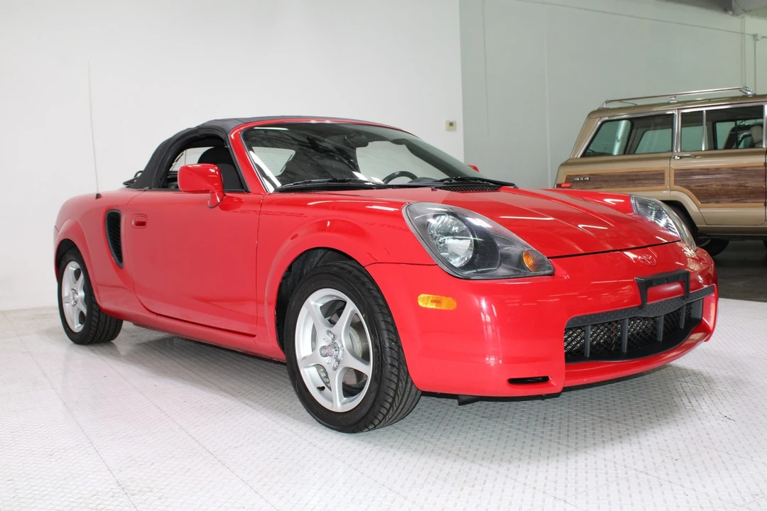 2001 Toyota MR2 Spyder/MR-S - Image 10 of 21