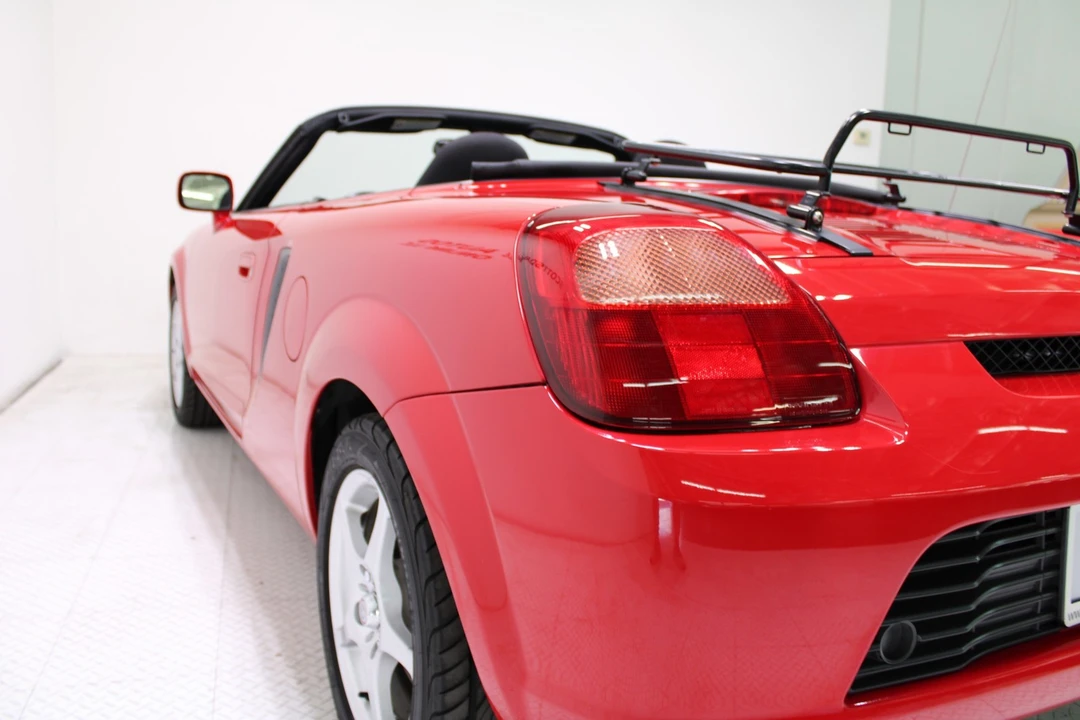 2001 Toyota MR2 Spyder/MR-S - Image 18 of 21