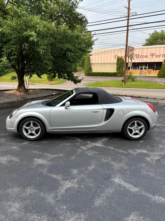 2001 Toyota MR2 Spyder/MR-S - Image 12 of 31