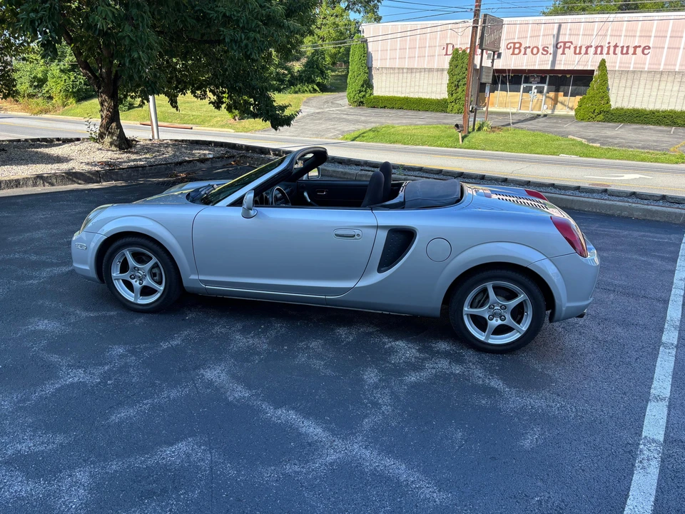 2001 Toyota MR2 Spyder/MR-S - Image 6 of 31