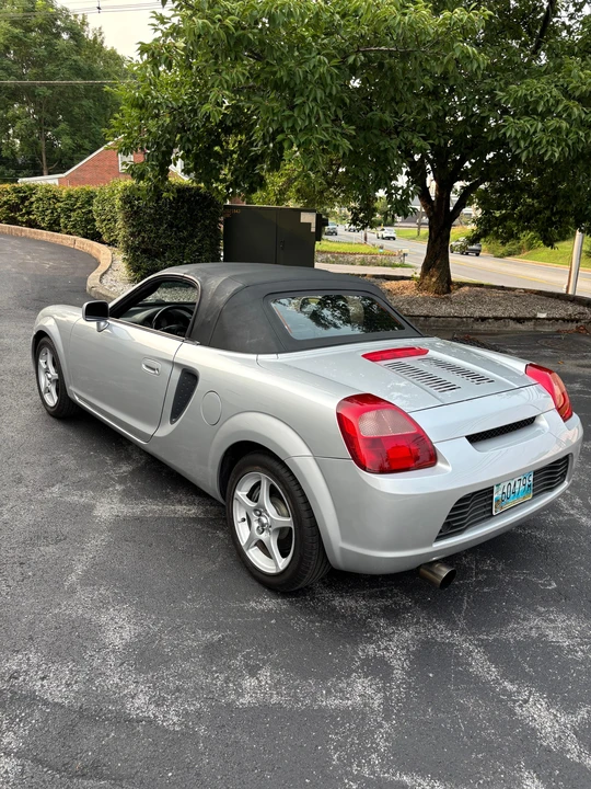 2001 Toyota MR2 Spyder/MR-S - Image 13 of 31