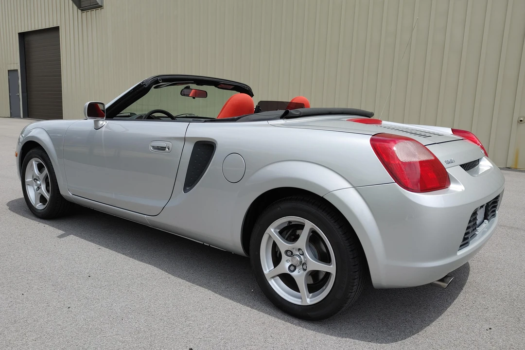 2001 Toyota MR2 Spyder/MR-S - Image 4 of 31