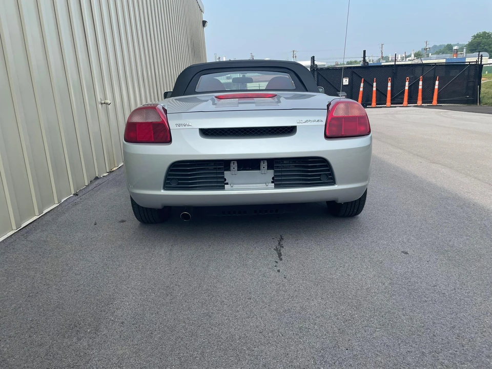 2001 Toyota MR2 Spyder/MR-S - Image 21 of 31