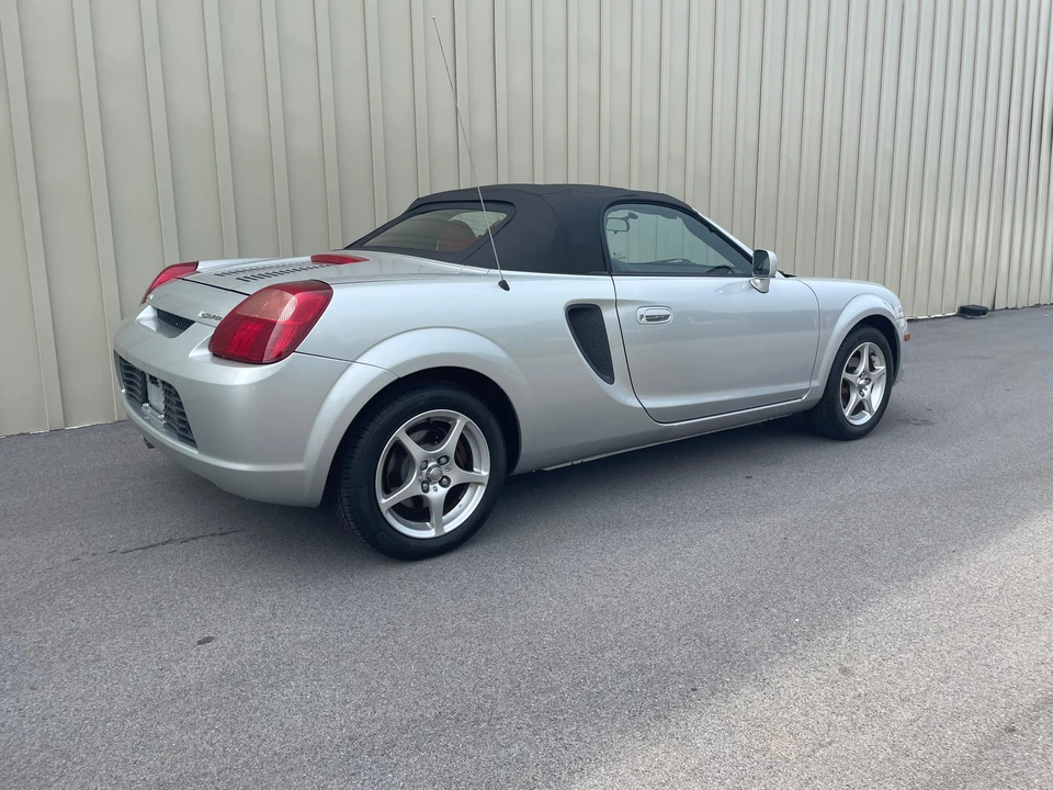 2001 Toyota MR2 Spyder/MR-S - Image 22 of 31