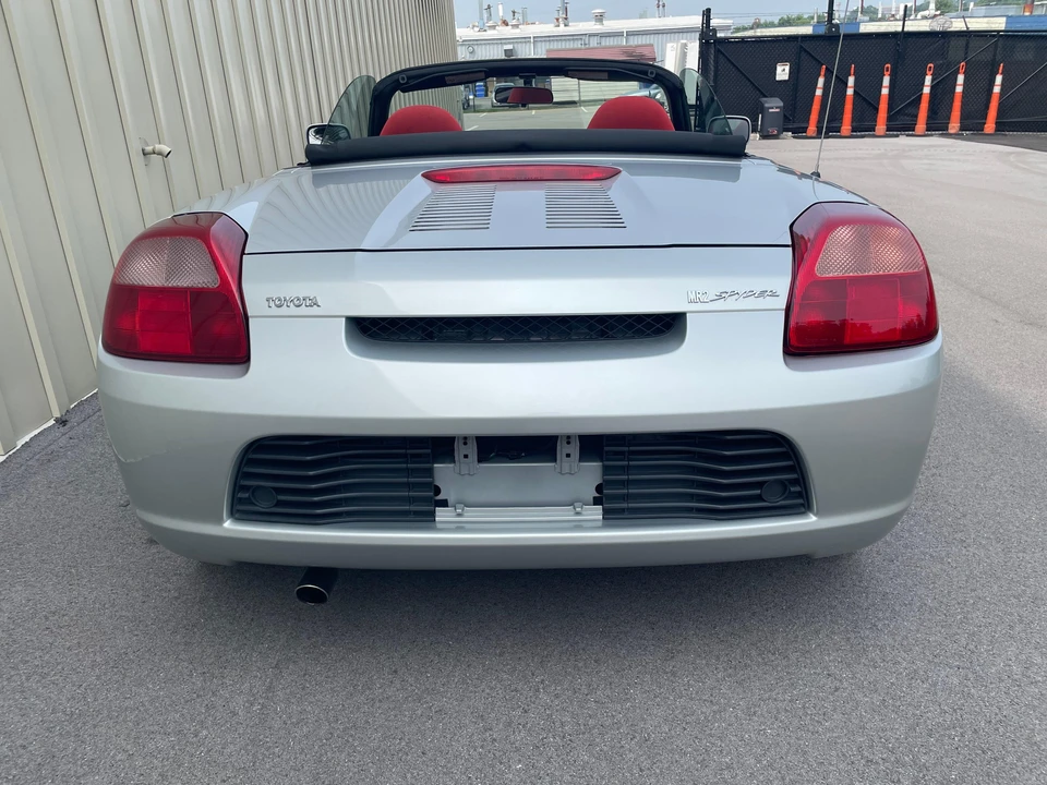 2001 Toyota MR2 Spyder/MR-S - Image 11 of 31
