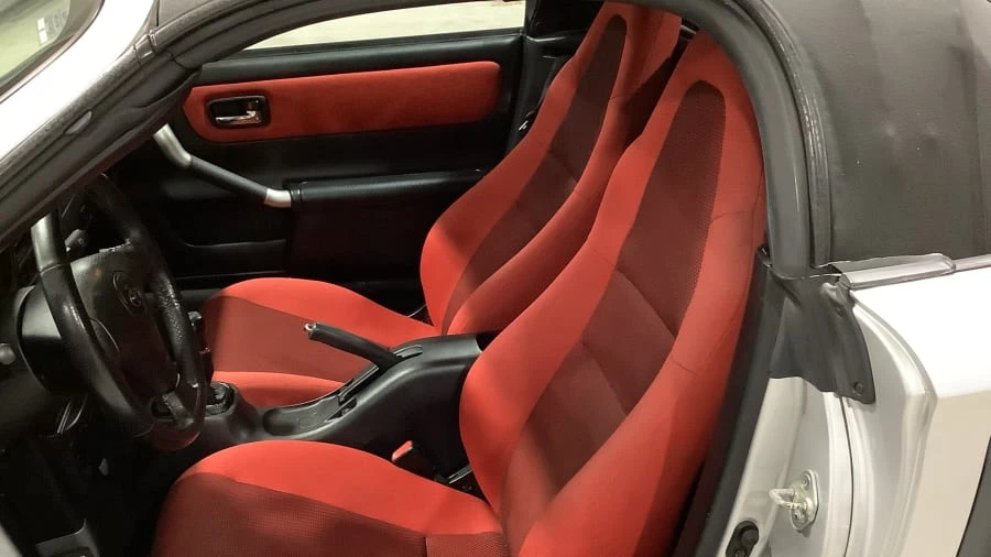 2001 Toyota MR2 Spyder/MR-S - Image 9 of 12