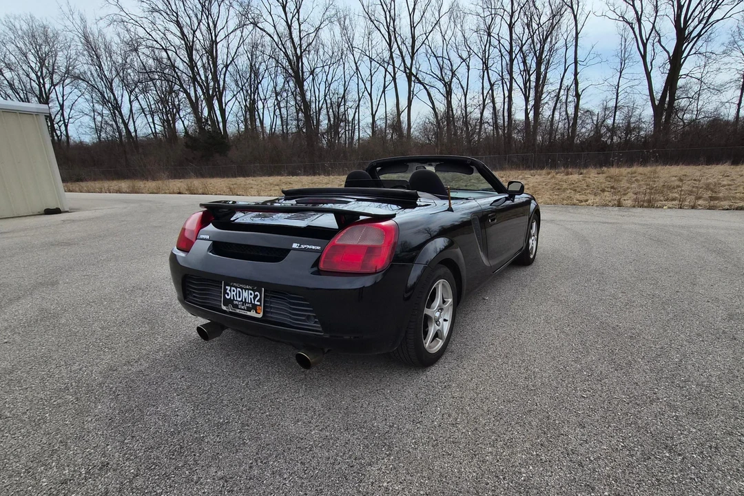 2001 Toyota MR2 Spyder/MR-S - Image 9 of 31