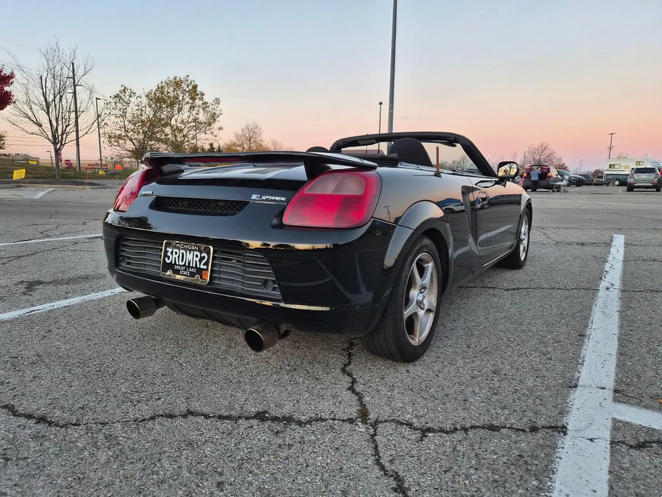 2001 Toyota MR2 Spyder/MR-S - Image 10 of 31