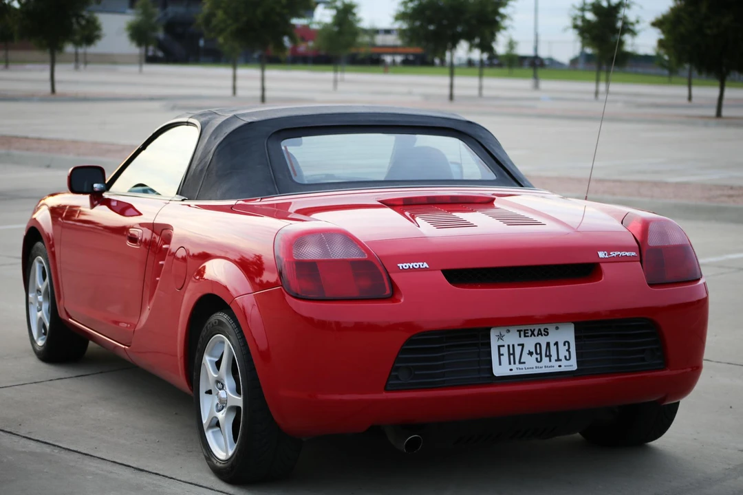 2001 Toyota MR2 Spyder/MR-S - Image 4 of 31