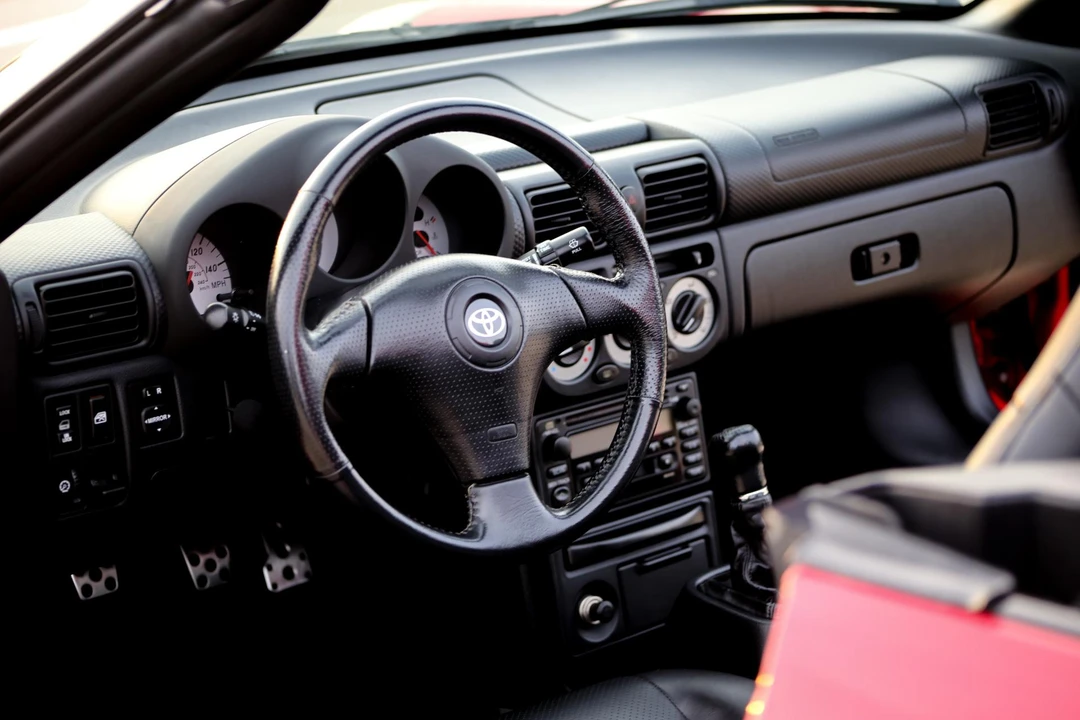 2001 Toyota MR2 Spyder/MR-S - Image 29 of 31