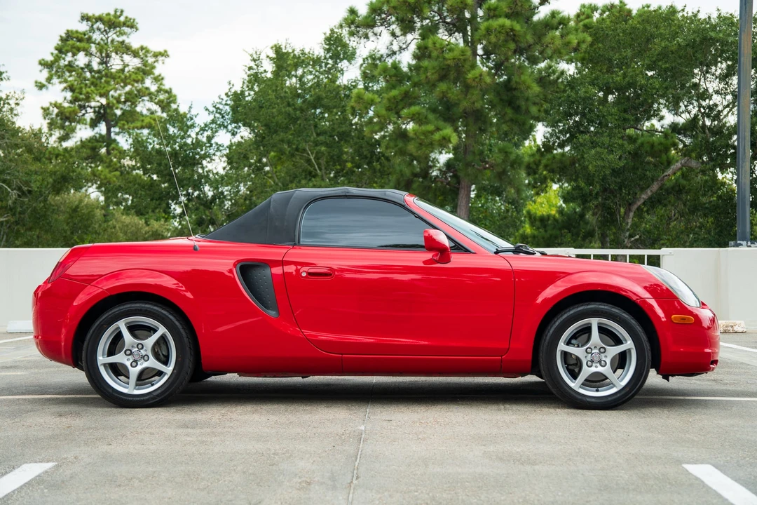 2001 Toyota MR2 Spyder/MR-S - Image 29 of 31