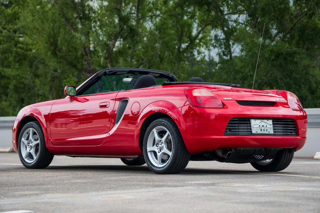 2001 Toyota MR2 Spyder/MR-S - Image 10 of 31
