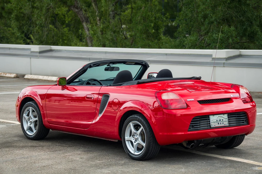 2001 Toyota MR2 Spyder/MR-S - Image 11 of 31
