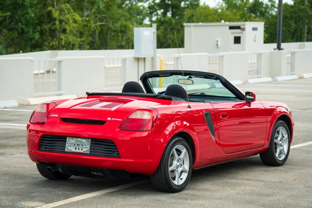 2001 Toyota MR2 Spyder/MR-S - Image 16 of 31