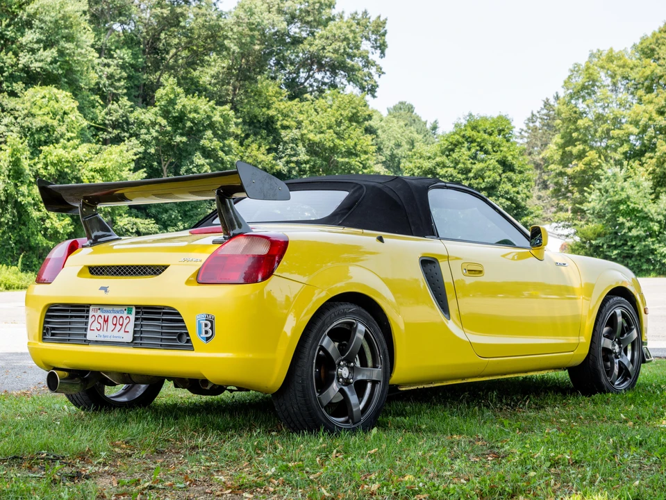 2001 Toyota MR2 Spyder/MR-S - Image 15 of 31