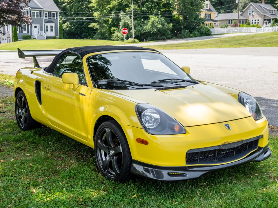 2001 Toyota MR2 Spyder/MR-S - Image 17 of 31