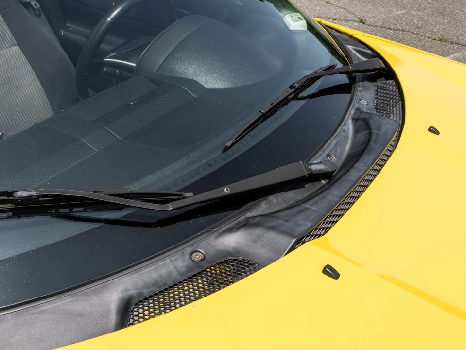 2001 Toyota MR2 Spyder/MR-S - Image 30 of 31