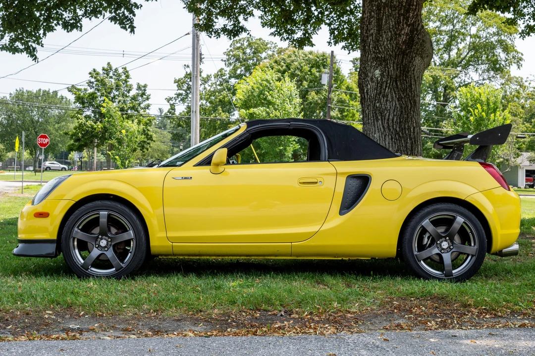 2001 Toyota MR2 Spyder/MR-S - Image 3 of 31