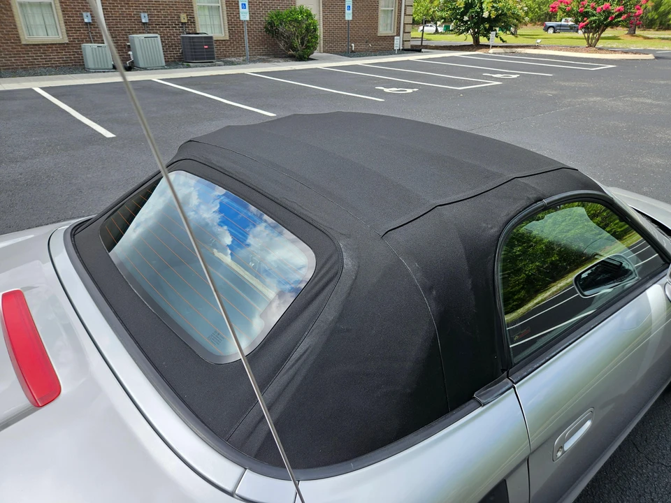 2001 Toyota MR2 Spyder/MR-S - Image 12 of 31