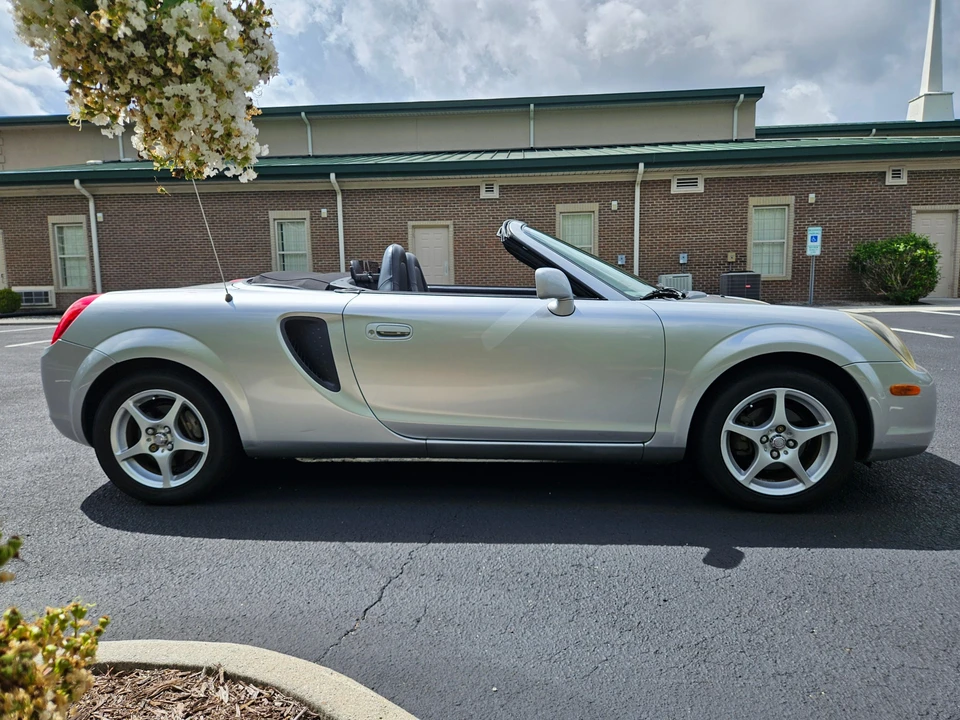 2001 Toyota MR2 Spyder/MR-S - Image 7 of 31