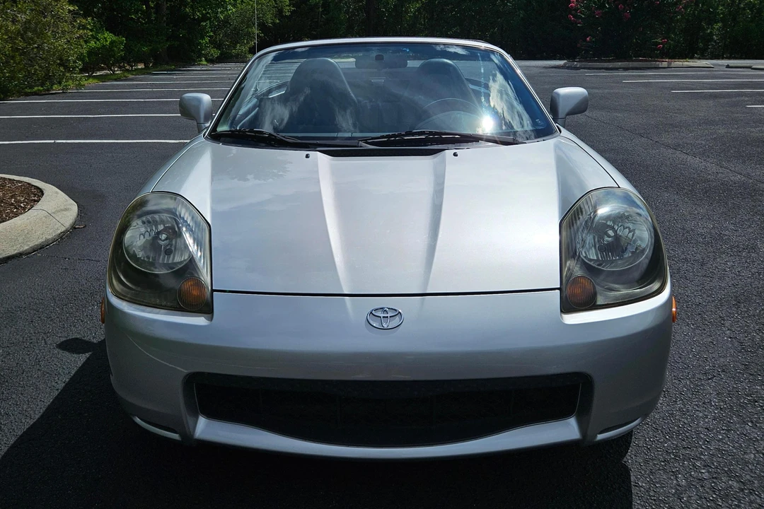 2001 Toyota MR2 Spyder/MR-S - Image 2 of 31