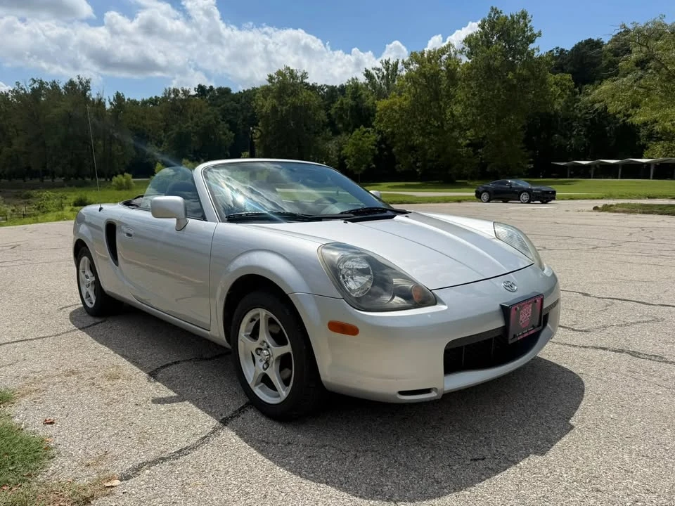 2001 Toyota MR2 Spyder/MR-S - Image 3 of 14