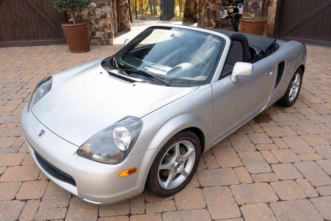 2001 Toyota MR2 Spyder/MR-S - Image 21 of 21