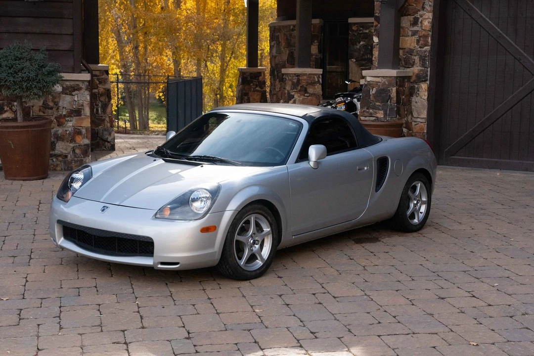 2001 Toyota MR2 Spyder/MR-S - Image 3 of 21
