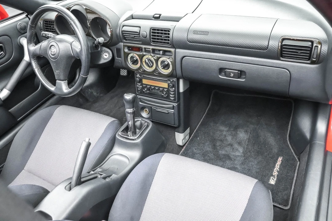 2001 Toyota MR2 Spyder/MR-S - Image 15 of 21