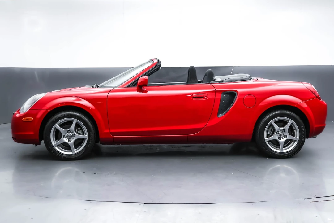 2001 Toyota MR2 Spyder/MR-S - Image 2 of 21