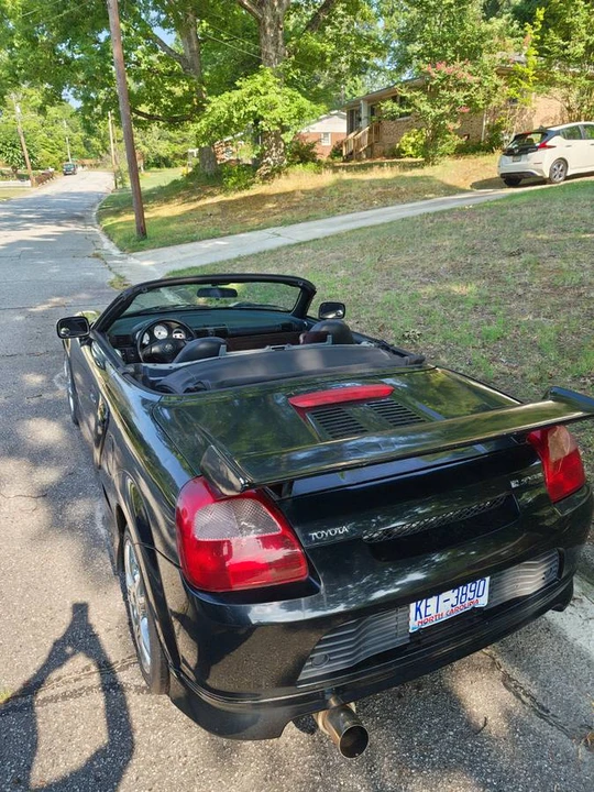 2001 Toyota MR2 Spyder/MR-S - Image 2 of 12