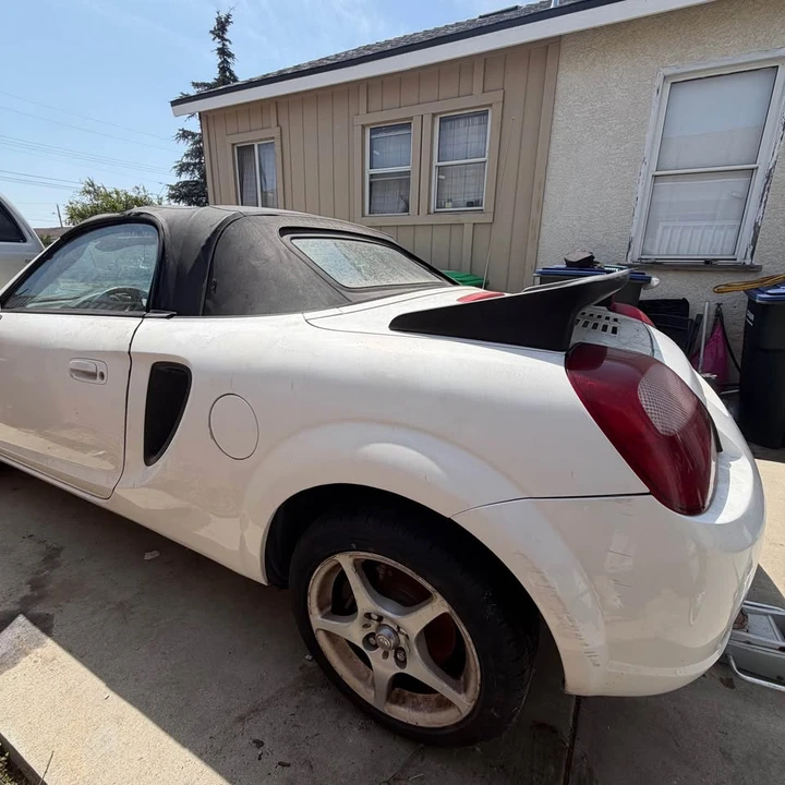 2001 Toyota MR2 Spyder/MR-S - Image 5 of 9