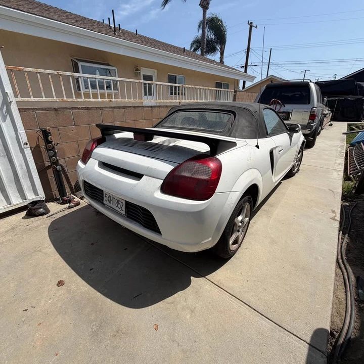 2001 Toyota MR2 Spyder/MR-S - Image 7 of 9