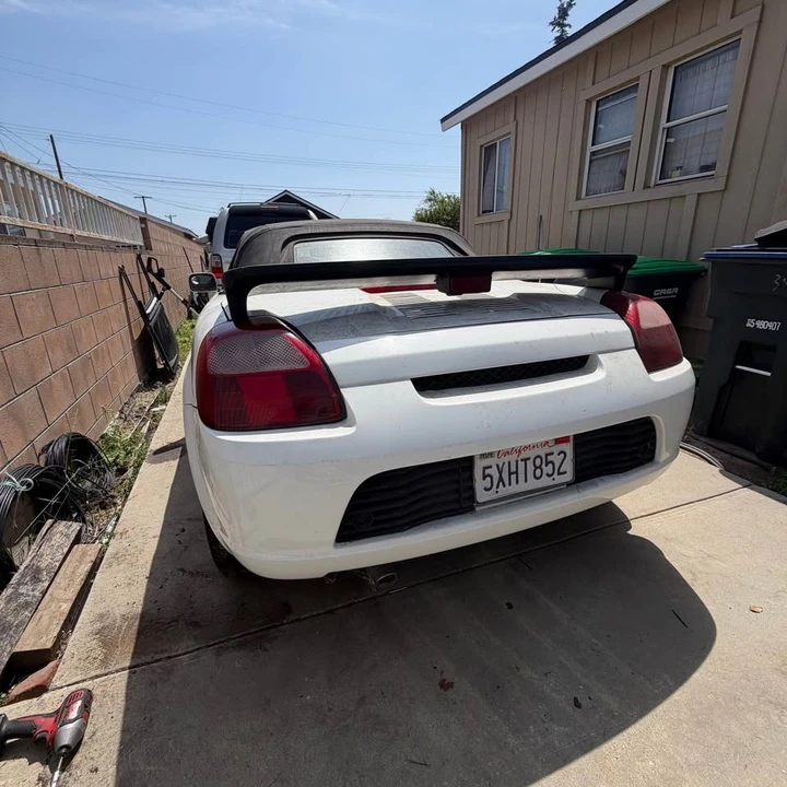 2001 Toyota MR2 Spyder/MR-S - Image 6 of 9