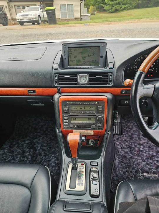 2001 Toyota Progres - Image 13 of 20